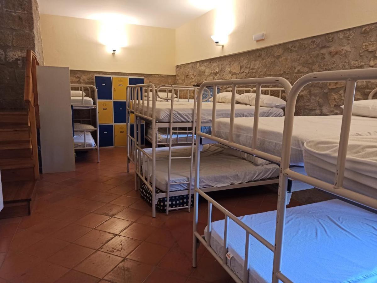 Albergue De Sos Del Rey Catolico Ngoại thất bức ảnh